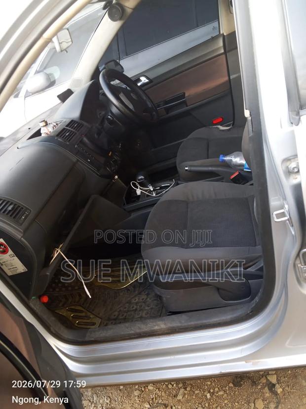 Volkswagen Polo 2010 White