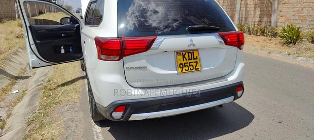 Mitsubishi Outlander SEL AWC 2016 White