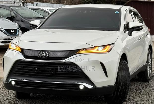 Toyota Harrier 2.0 2020 White