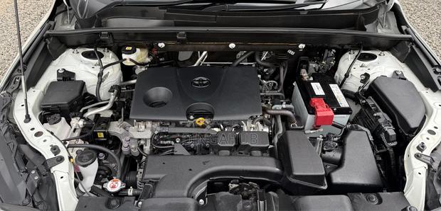 Toyota Harrier 2.0 2020 White