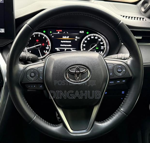 Toyota Harrier 2.0 2020 White