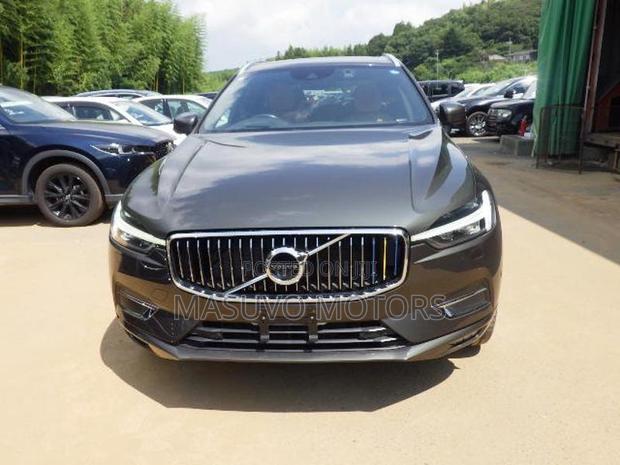 Volvo XC60 2021 Gray