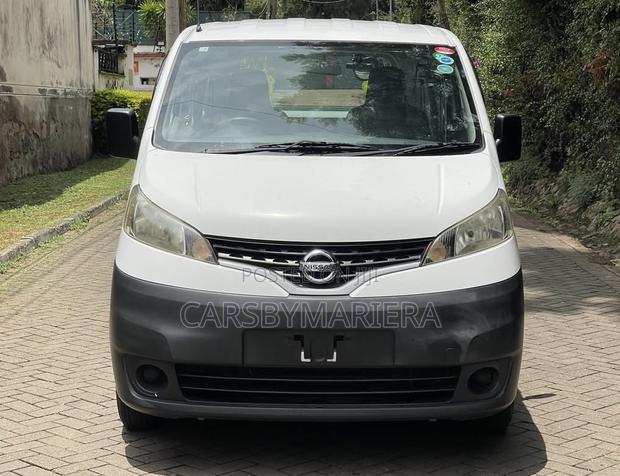 Nissan NV350 2019 White