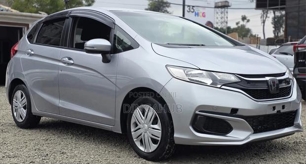 Honda Fit 2019 Silver