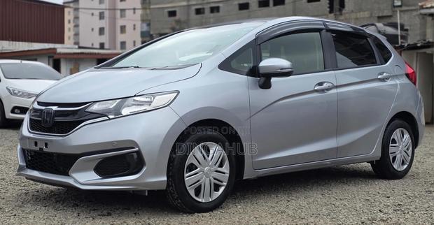 Honda Fit 2019 Silver