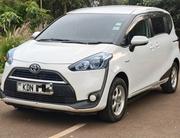 Toyota Sienta 2017 White for sale