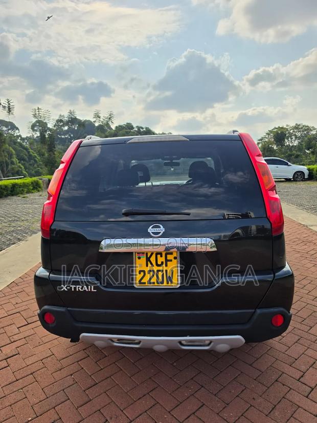 Nissan X-Trail 2010 Black