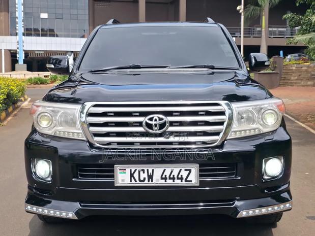 Toyota Land Cruiser 2012 Black