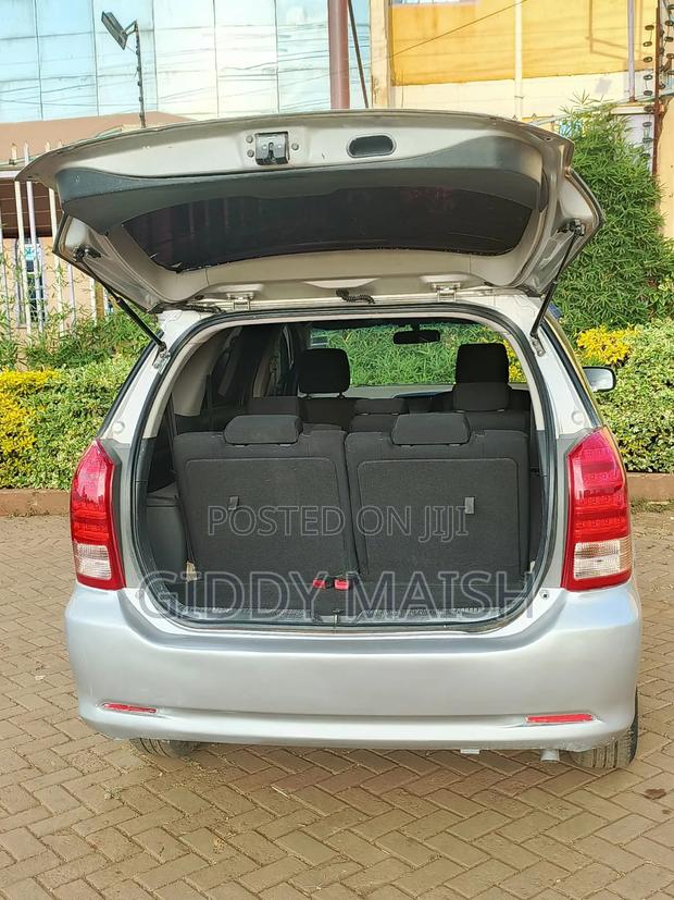 Toyota Wish 2007 Silver