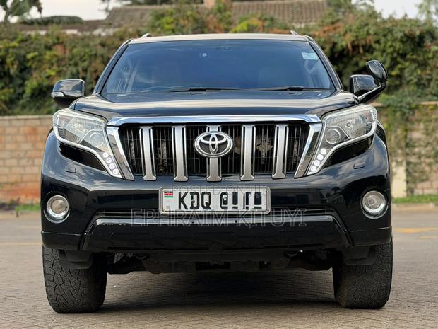 Toyota Land Cruiser Prado 2017 Black