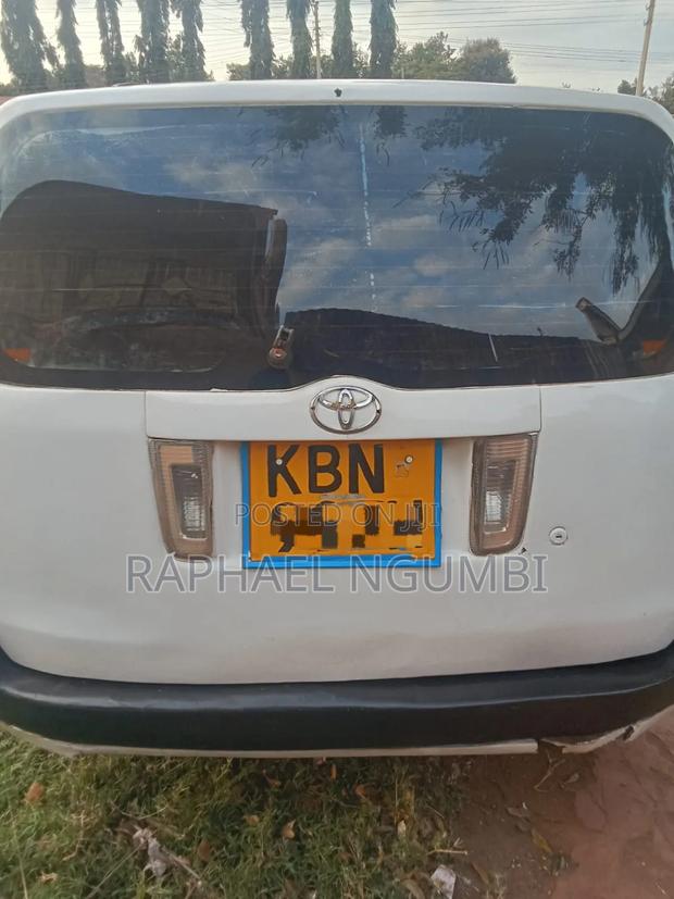 Toyota Succeed 2004 White