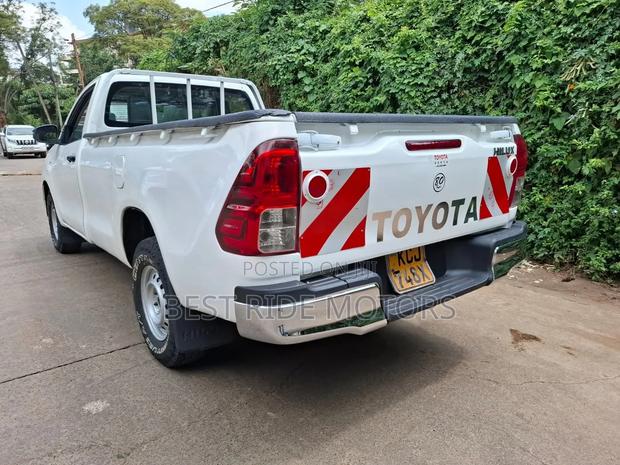 Toyota Hilux Revo Single Cab Deisel 2.4 RWD 2016 White