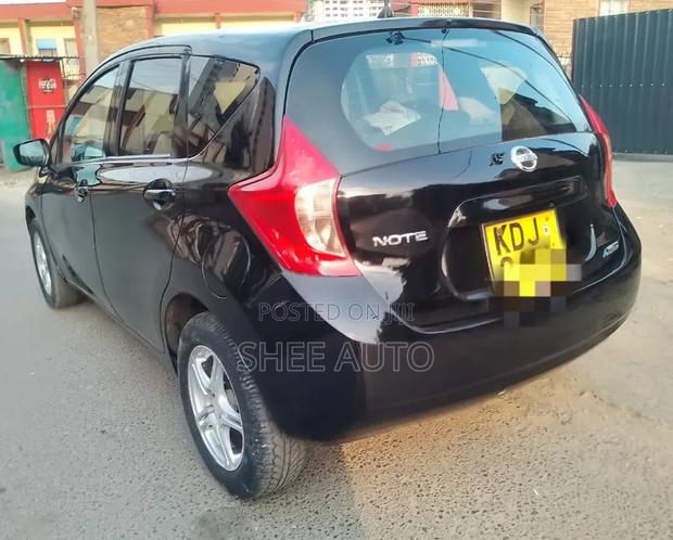 Nissan Note 2015 Black