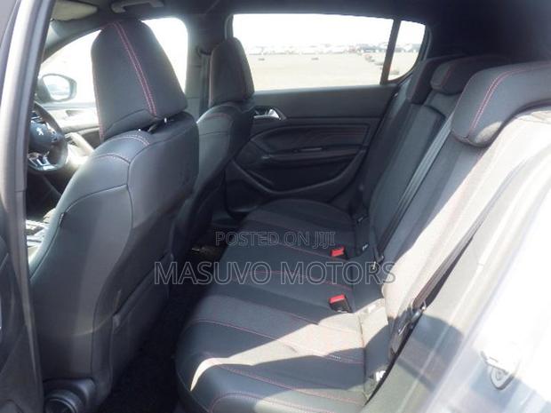 Peugeot 308 2019 Gray