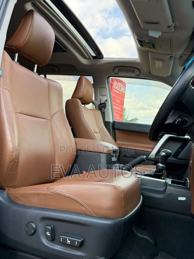 Toyota Land Cruiser Prado 2021 Black