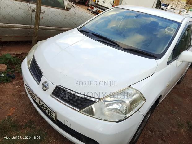 Nissan Tiida 2006 White