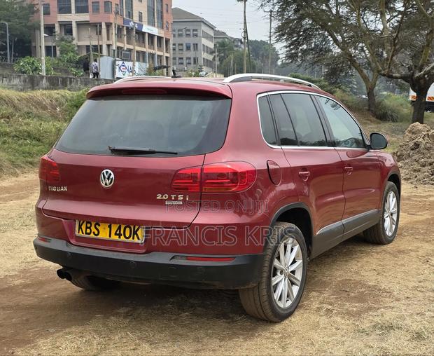 Volkswagen Tiguan 1.4 TSI 2008 Maroon