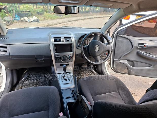 Toyota Corolla Fielder 1.5 Petrol FWD 2012 White