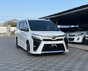 Toyota Voxy 2019 Pearl for sale