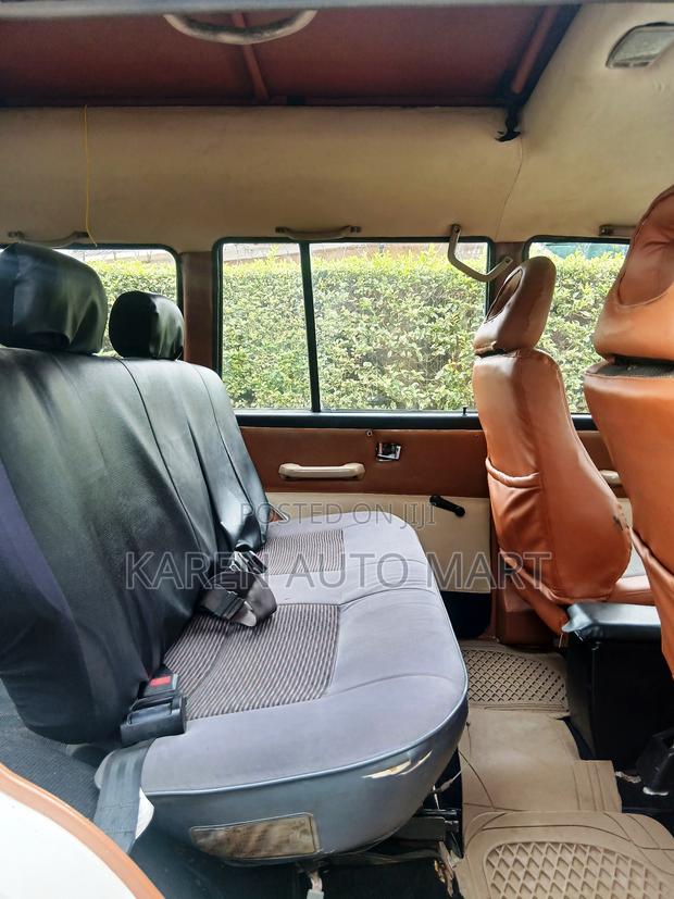 Mitsubishi Pajero 1990 White