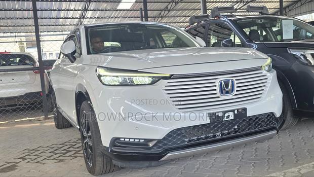 Honda Vezel 2021 White