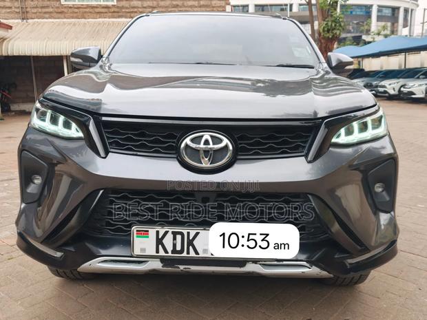Toyota Fortuner 2016 Gray