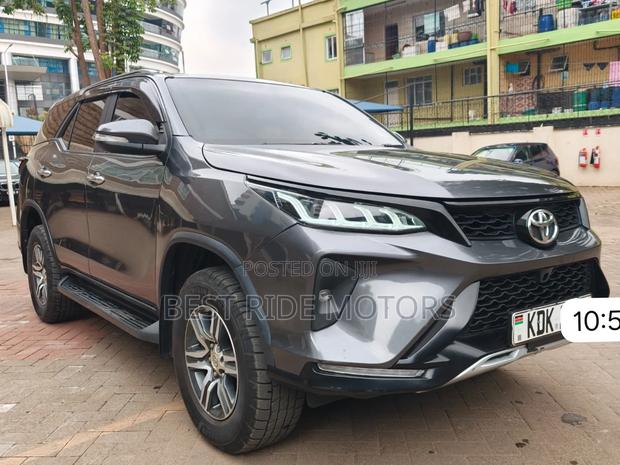 Toyota Fortuner 2016 Gray