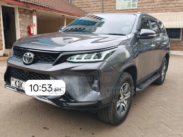 Toyota Fortuner 2016 Gray