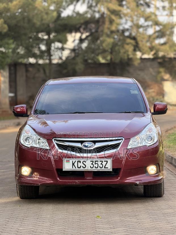 Subaru Legacy 2.5i Premium 2011 Maroon