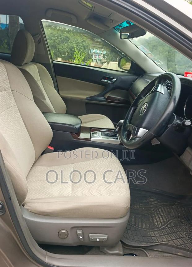 Toyota Mark X 2012 Silver