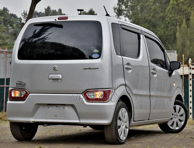 Suzuki Wagon R 2018 Silver