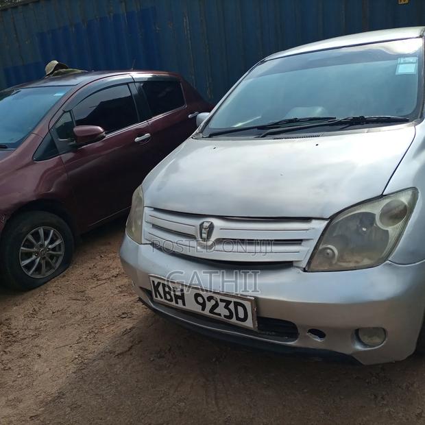 Toyota IST 2006 Silver
