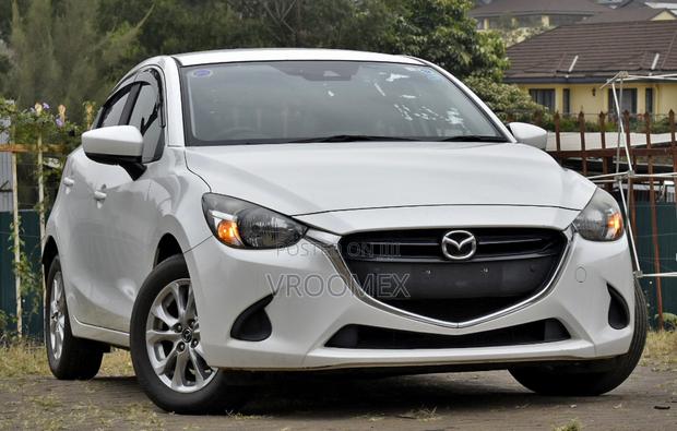Mazda Demio 2018 White