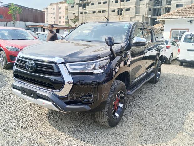Toyota Hilux 2020 Black