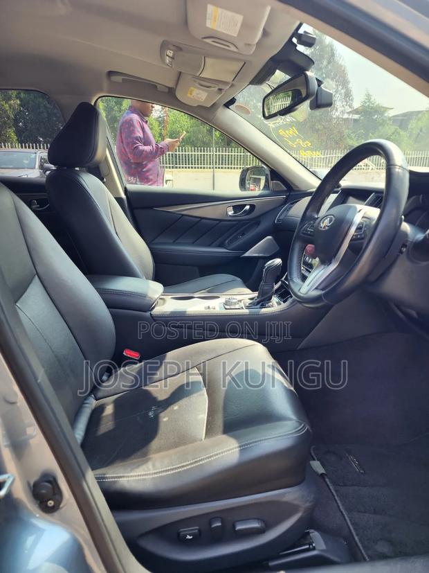 Nissan Skyline 2018 Blue
