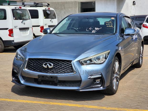 Nissan Skyline 2018 Blue