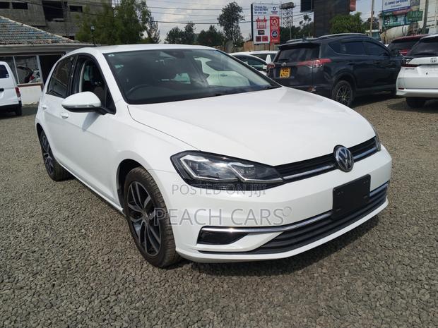 Volkswagen Golf 2019 White