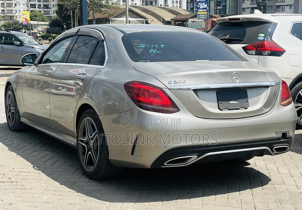 Mercedes-Benz C200 2019 Gray