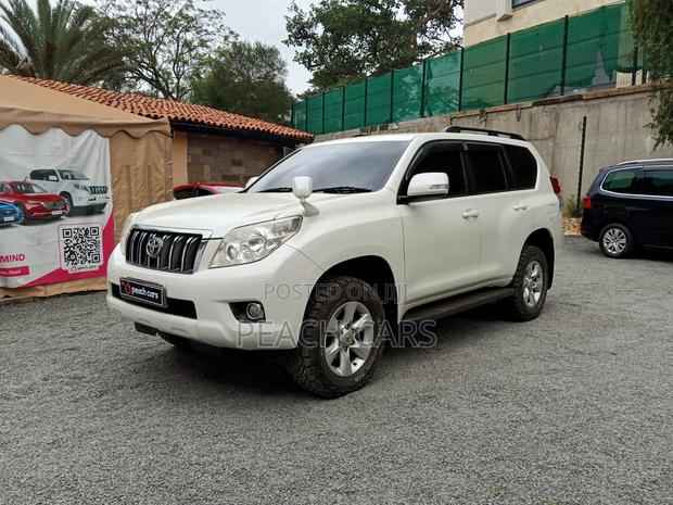 Toyota Land Cruiser Prado 2013 White