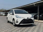 Toyota Vitz 2019 White for sale