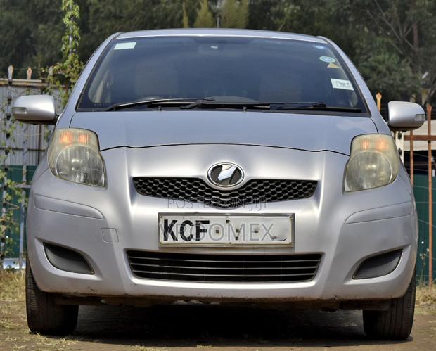 Toyota Vitz 2008 Gray