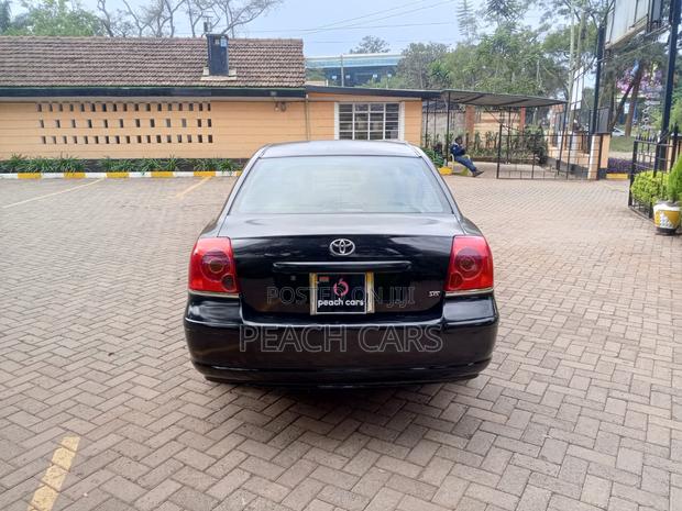 Toyota Avensis 2005 Black