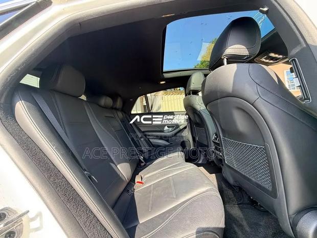 Mercedes-Benz GLE-Class 2021 White