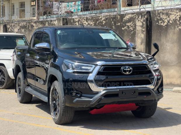 Toyota Hilux 2.4 Diesel 2020 Black