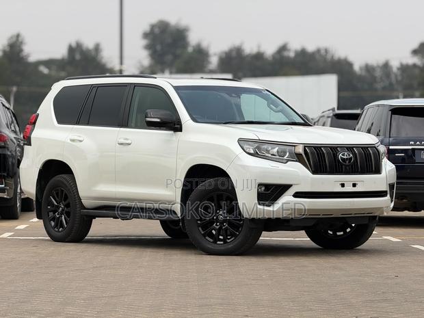 Toyota Land Cruiser Prado 2.8 2021 White
