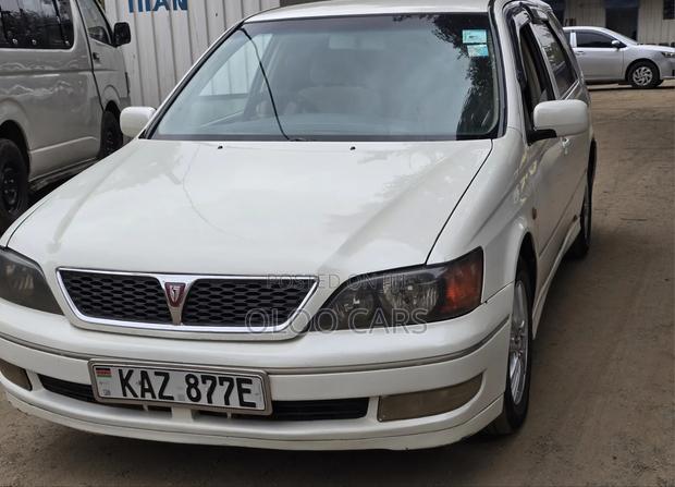 Toyota Vista 2000 White