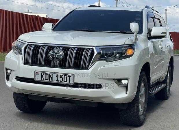Toyota Land Cruiser Prado 2.8 2018 White