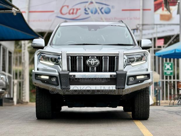 Toyota Land Cruiser Prado 2.8 2020 Silver