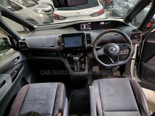 Nissan Serena 2019 White