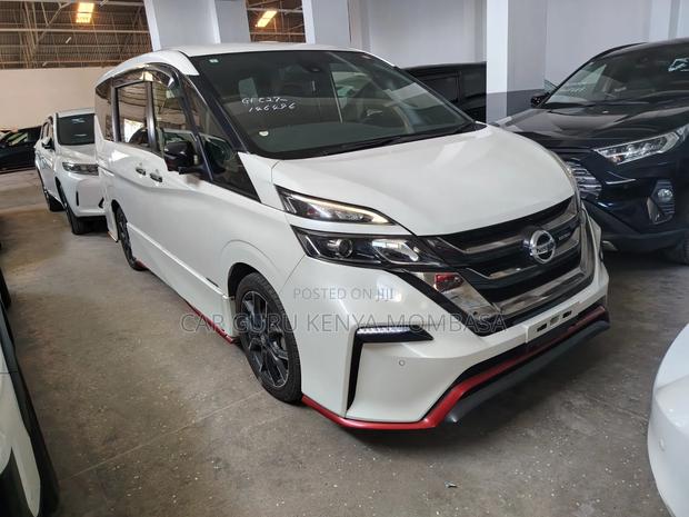 Nissan Serena 2019 White